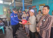 Bupati Kutai Timur Serahkan Bantuan kepada Korban Kebakaran di Sebongkok Desa Sepaso
