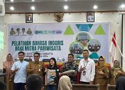 Pelatihan Bahasa Inggris Bagi Mitra Pariwisata untuk Meningkatkan Daya Tarik Wisatawan Mancanegara