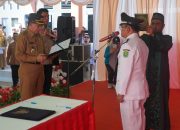 Bupati Kutim Lantik Sadarudin sebagai Kepala Desa Antar Waktu Sepaso Selatan