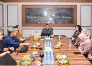 Kunjungi Dua Kantah di Sumut, Wamen Ossy Monitoring Kesiapan WBBM hingga Serahkan Sertipikat kepada Masyarakat