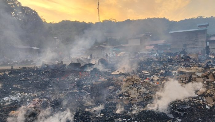 Kebakaran Hebat di Batu Timbau Hanguskan 82 Rumah, 109 KK Terdampak
