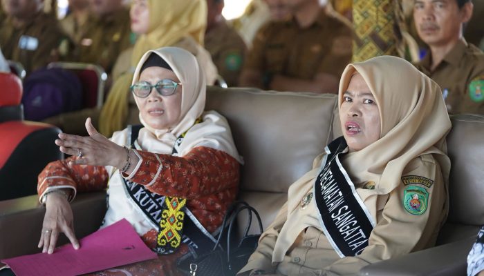 Bunda PAUD Kutim Tinjau MPLS di SDN 006 Sangatta Utara, Dorong Transisi PAUD ke SD yang Menyenangkan