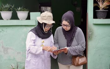 Wamen Ossy Serahkan Sertipikat bagi MBR di Kalsel, Dukung Penyediaan Rumah Layak Huni Lewat Legalitas Tanah