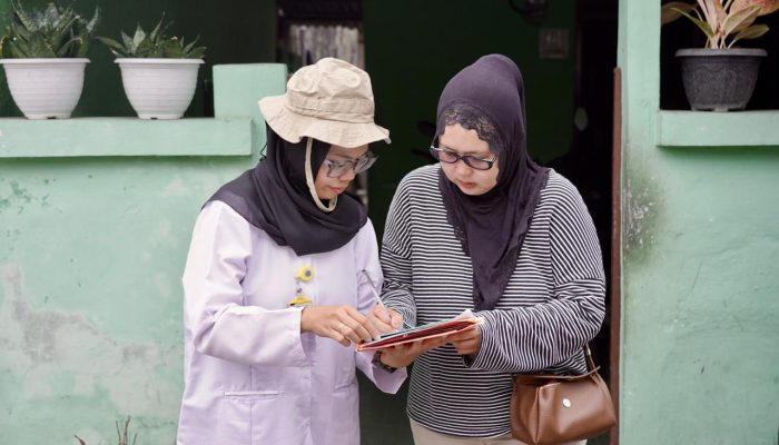Wamen Ossy Serahkan Sertipikat bagi MBR di Kalsel, Dukung Penyediaan Rumah Layak Huni Lewat Legalitas Tanah