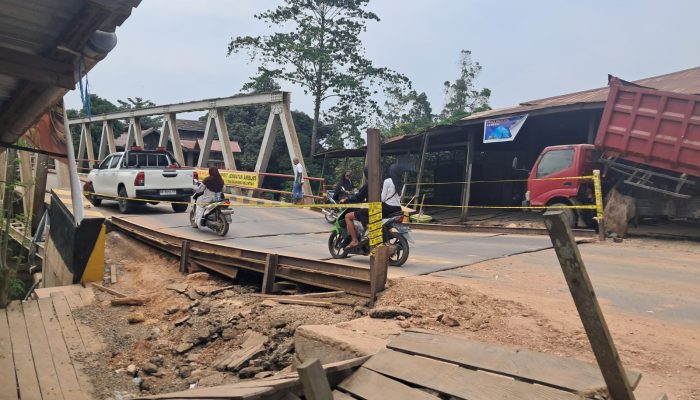 Jembatan Lembak Sering Dilintasi Kendaraan Besar, Pemkab Kutim Diminta Segera Realisasikan Jalur Alternatif